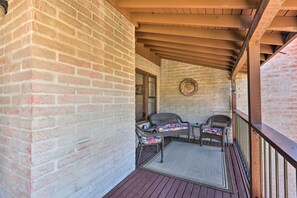 Apartment (2 Bedrooms) | Interior - Beautiful 'saguaro Vista' w/ Mountain Views! (Tucson)