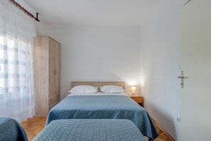 1 bedroom, free WiFi, bed sheets