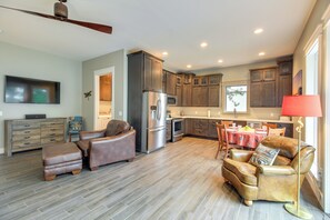 Rumah (2 Bedrooms) | Interior