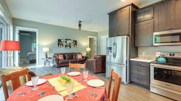 Nhà (2 Bedrooms) | Nội thất