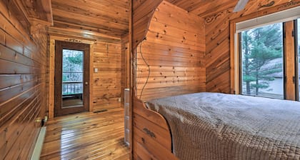 Waterfront Arkdale Retreat: 2 Acres w/ Deck & View