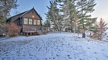 House (3 Bedrooms) | Exterior