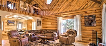 Cabin on Kenai Peninsula: Family & Group Friendly!