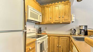 Apartment (1 Bedroom) | Interior