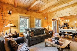 House (3 Bedrooms) | Interior - Cle Elum Mountain Cabin w/ Hot Tub & Trails! (Cle Elum)