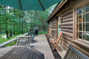 House (2 Bedrooms) | Interior - Award-winning Log Cabin, Top 5 in New England! (Londonderry)