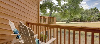 Wimberley Retreat w/ Grill < 2 Mi to Jacob's Well!