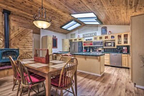 House (3 Bedrooms) | Interior - 'hilda's Cabin' Mtn-view Retreat in Pine! (Pine)
