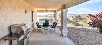 Cozy Lake Havasu House w/ Views - 1 Mi to Water!