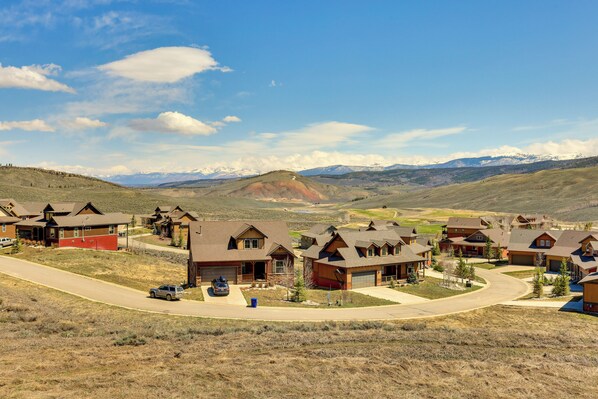 Interior - 1 Mi to Granby Ranch: Mtn Home w/ Deck (Granby)