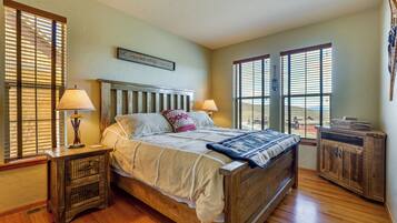 Rumah (4 Bedrooms) | Interior