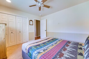 Interior - Furnished Deck + Gas Grill: South Lake Tahoe Home! (South Lake Tahoe)