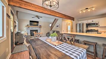 House (2 Bedrooms) | Interior