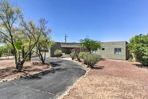 Interior - Tucson Desert Oasis w/ Private Pool & Patio! (Tucson)