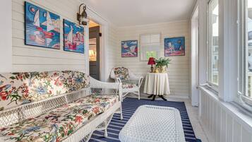 Cottage (2 Bedrooms) | Interior