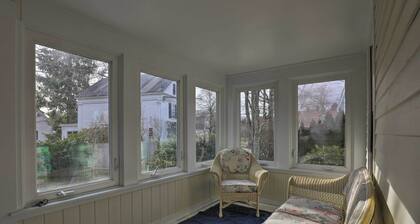 Kennebunk Cottage w/ Yard < 1 Mi to Beach!