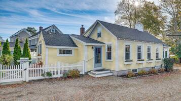 Cottage (2 Bedrooms) | Interior