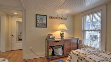 Cottage (2 Bedrooms) | Interior