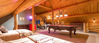 Stunning Mountain-view Ranch on 132 Acres!