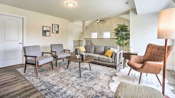 Rumah (5 Bedrooms) | Bagian depan properti