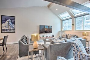 Interior - Modern Townhome ~ 4 Miles to Beaver Creek Resort! (Avon)