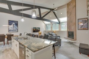 Apartment (3 Bedrooms) | Interior - Modern Townhome ~ 4 Miles to Beaver Creek Resort! (Avon)