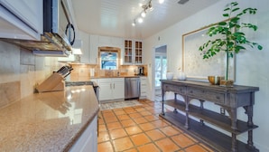 House (3 Bedrooms) | Interior - Lovely Lubbock Home w/ Furnished Deck & Grill (Lubbock)