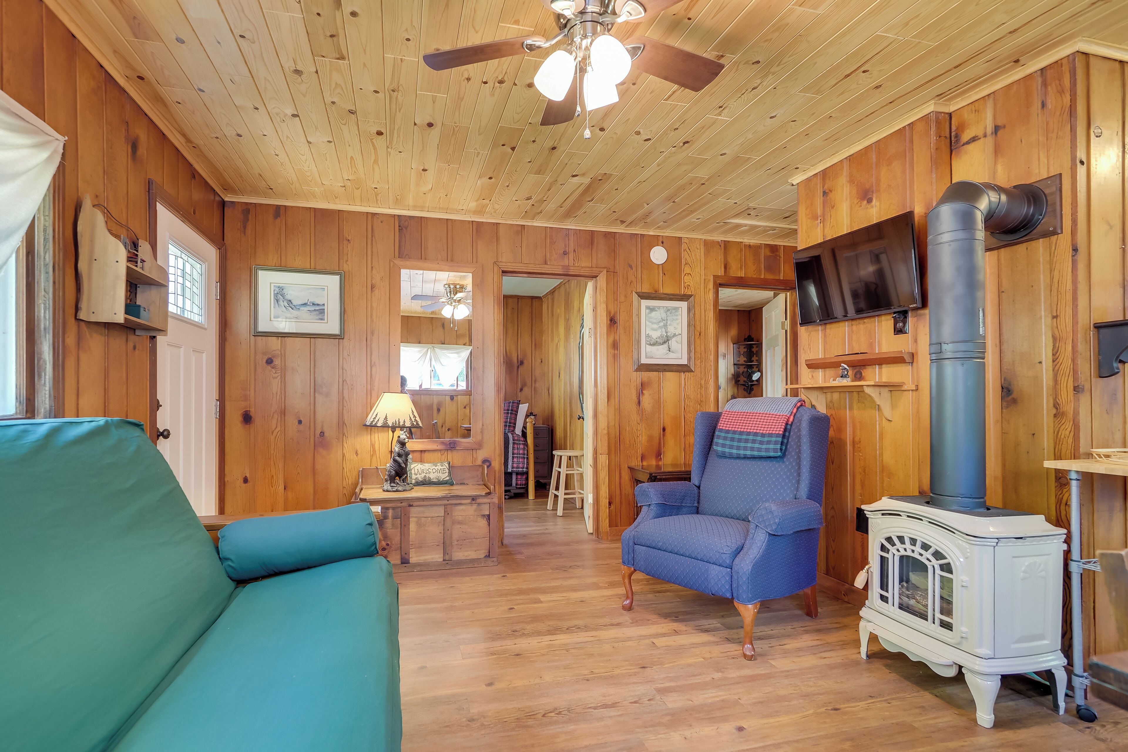 House (2 Bedrooms) | Interior