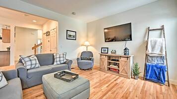 ุงูู
ูุดุฃุฉ ู
ู ุงูุฏุงุฎู