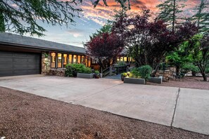 Casa (2 Bedrooms) | Interior