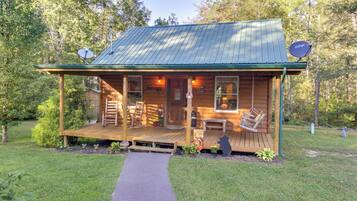 House (2 Bedrooms) | Front of property