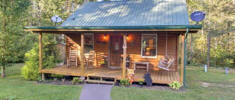 House (2 Bedrooms) | Front of property