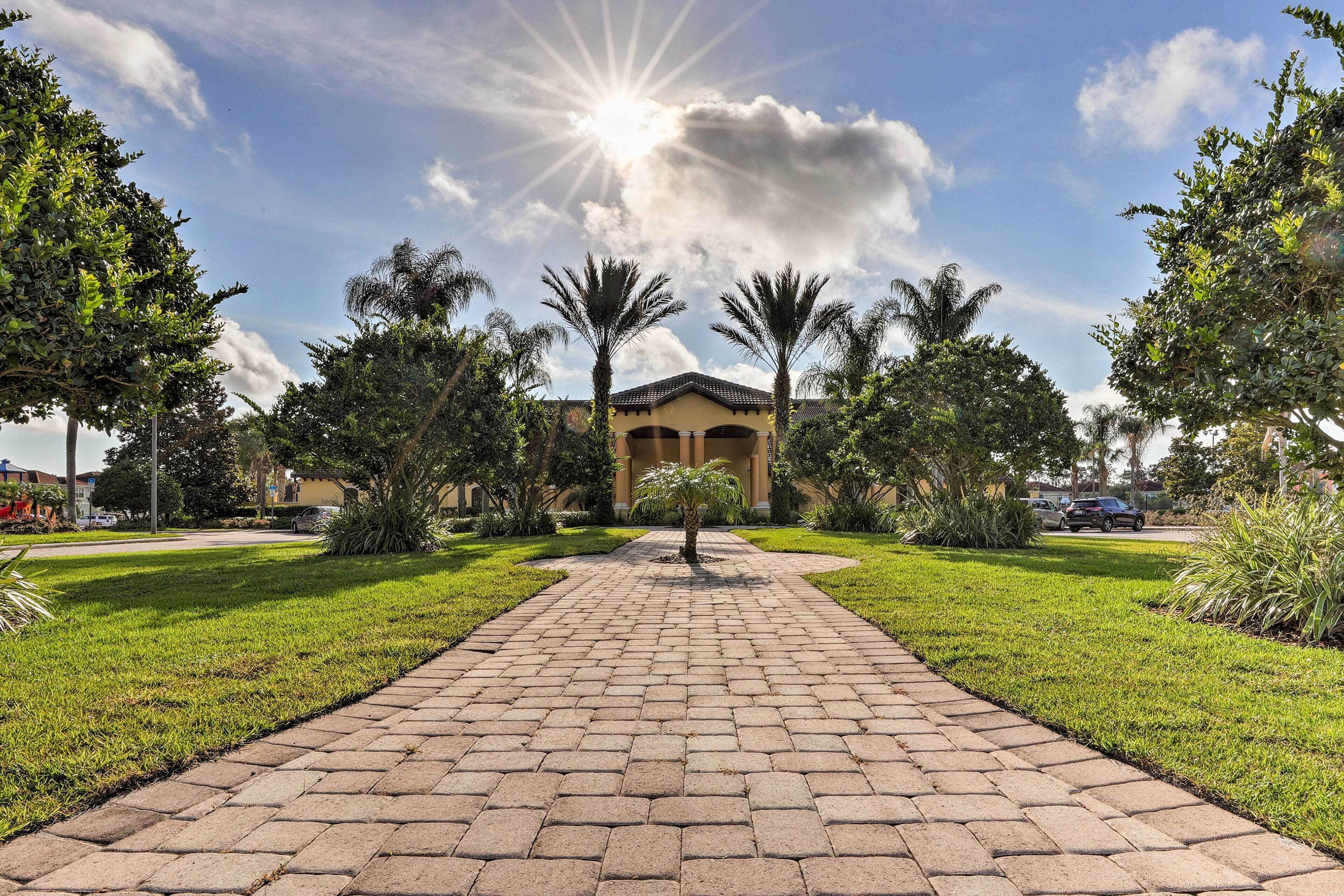 House (5 Bedrooms) | Interior