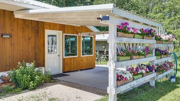 Cottage (2 Bedrooms) | Interior