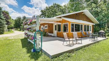 Cottage (2 Bedrooms) | Interior