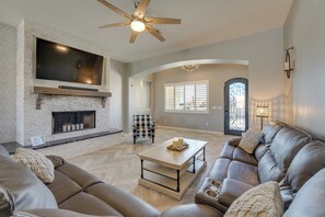House (3 Bedrooms) | Interior