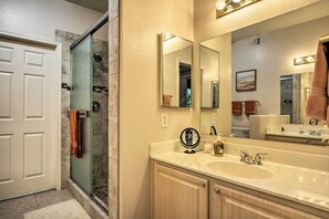Apartment (2 Bedrooms) | Interior - North Scottsdale Desert Retreat w/ Community Perks (Scottsdale)
