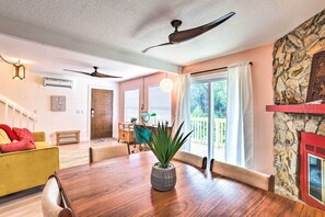 Interior - St Petersburg Escape w/ Fireplace & Patio! (St. Petersburg)