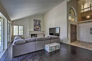 House (4 Bedrooms) | Interior - Spacious El Cajon Villa - 14 Mi to Downtown! (El Cajon)