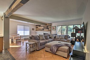 House (4 Bedrooms) | Interior