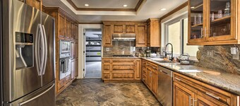 Spacious El Cajon Villa - 14 Mi to Downtown!