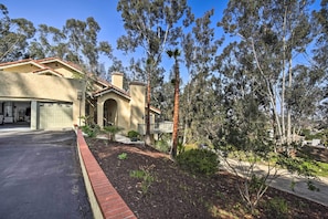 Interior - Spacious El Cajon Villa - 14 Mi to Downtown! (El Cajon)