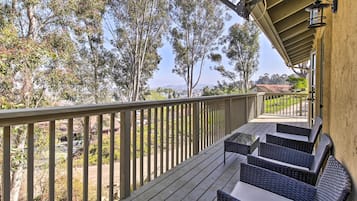 House (4 Bedrooms) | Property grounds