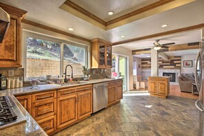 Interior - Spacious El Cajon Villa - 14 Mi to Downtown! (El Cajon)