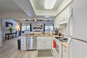 Microwave, oven, stovetop, dishwasher