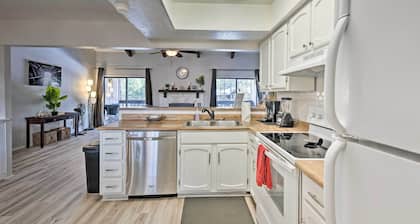 Pinetop Condo w/ Deck, Grill, 30 Mi to Sunrise Ski