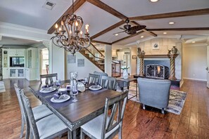 House (4 Bedrooms) | Interior