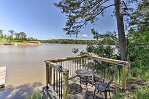 House (4 Bedrooms) | Interior - Lakefront Oasis w/ Private Dock in Hot Springs! (Hot Springs)