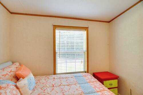 Lake Texoma Cabin Near Willow Springs Marina!