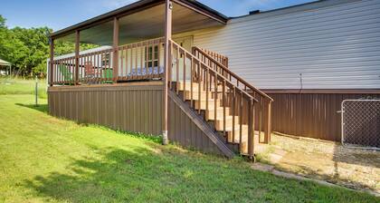 Lake Texoma Cabin Near Willow Springs Marina!